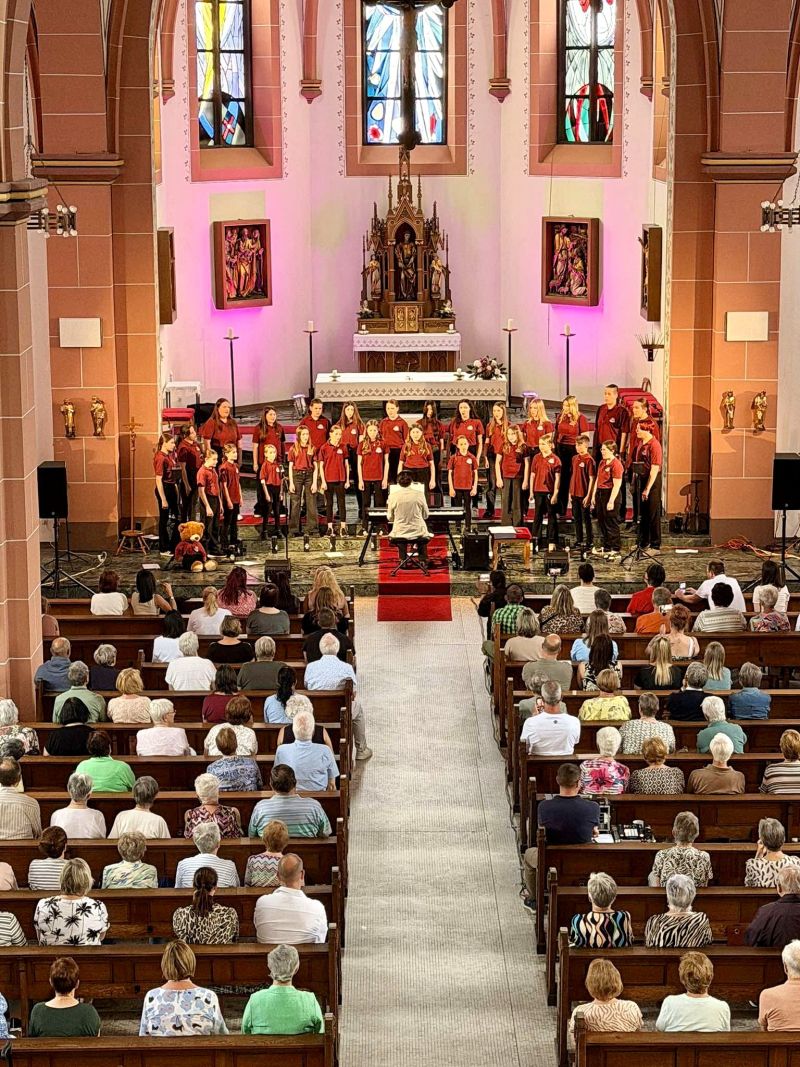 News-Beitrag mit Titel Gänsehaut und Standing Ovations: Der Kinder- und Jugendchor Freisen lädt zum Wiederholungskonzert nach Freisen ein 
